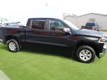 BLACK, 2021 CHEVROLET SILVERADO LT Thumnail Image 5