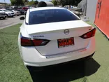 WHITE, 2023 NISSAN ALTIMA SR Thumnail Image 8