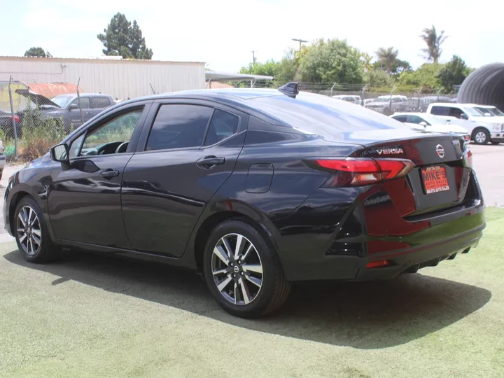 BLACK, 2021 NISSAN VERSA SV Image 4