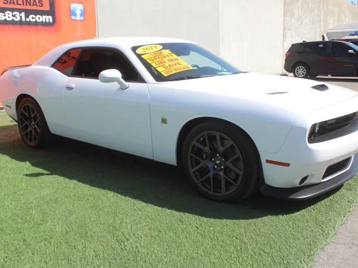 WHITE, 2019 DODGE CHALLENGER R/T SCAT PACK Image 7