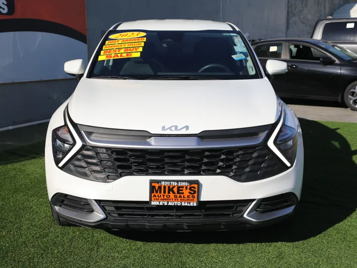 WHITE, 2023 KIA SPORTAGE LX Image 3