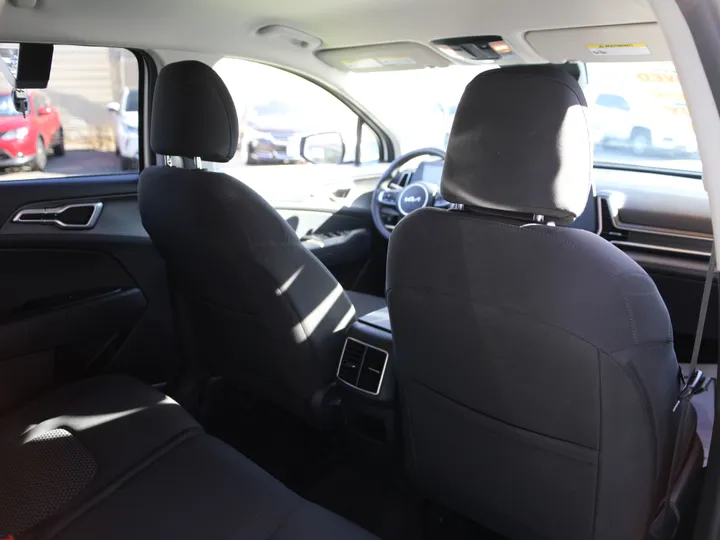 WHITE, 2023 KIA SPORTAGE LX Image 26