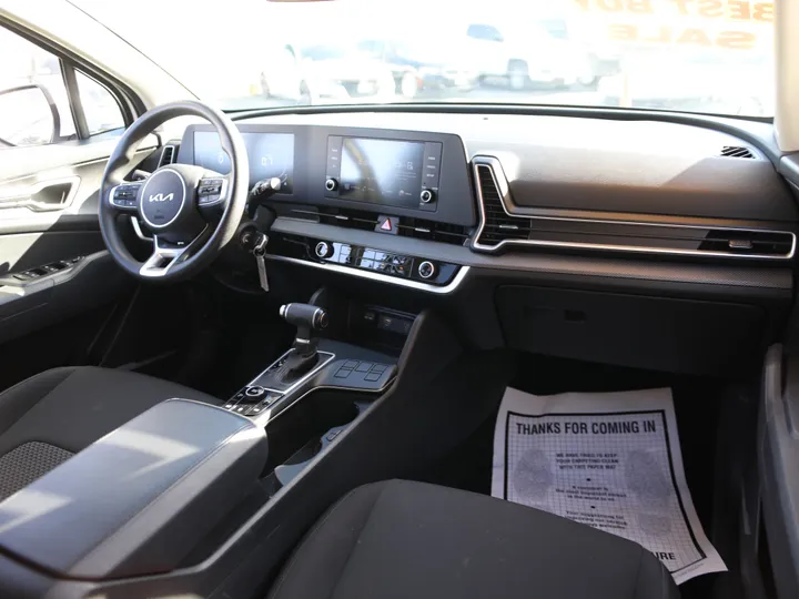 WHITE, 2023 KIA SPORTAGE LX Image 31