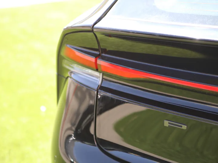 BLACK, 2024 TOYOTA PRIUS LE Image 8
