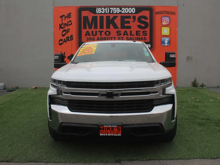 WHITE, 2020 CHEVROLET SILVERADO LT Image 2