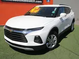 WHITE, 2020 CHEVROLET BLAZER LT Thumnail Image 2