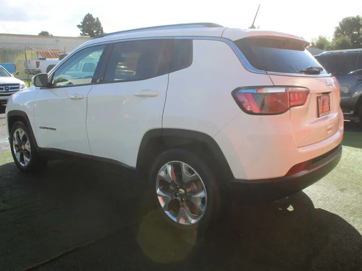 WHITE, 2021 JEEP COMPASS LIMITED Image 4