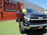 GRAY, 2022 CHEVROLET SILVERADO LT Thumnail Image 6