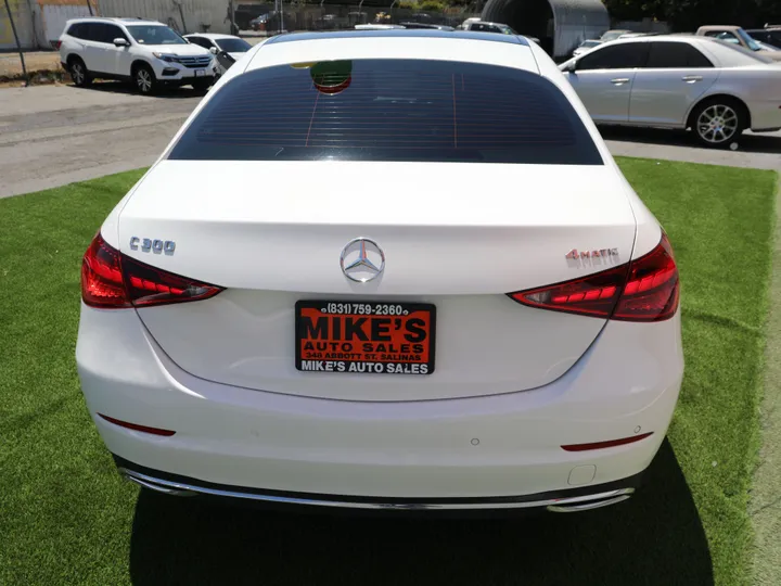 WHITE, 2024 MERCEDES-BENZ C300 Image 9