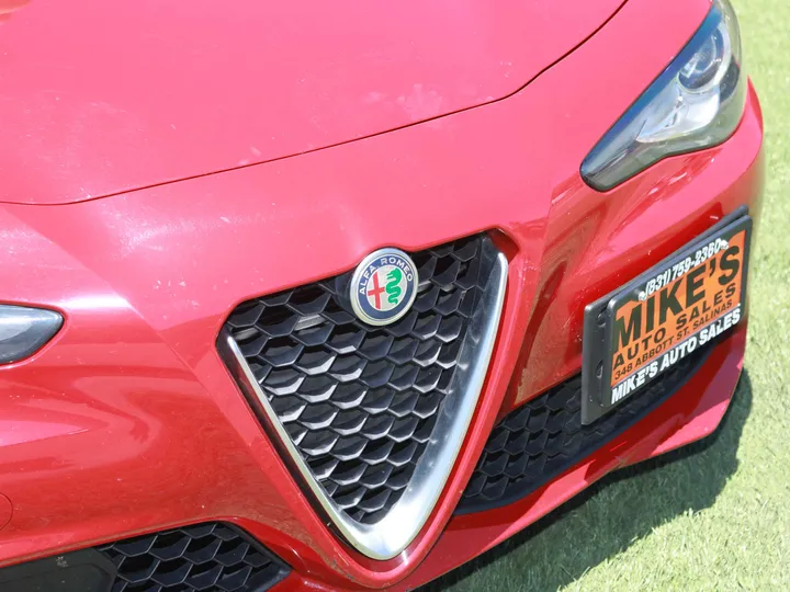 RED, 2021 ALFA ROMEO GIULIA Image 2