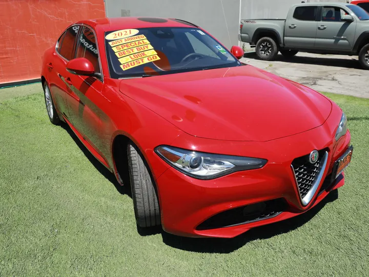 RED, 2021 ALFA ROMEO GIULIA Image 12