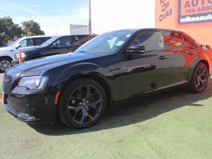 BLACK, 2021 CHRYSLER 300 S Image 3