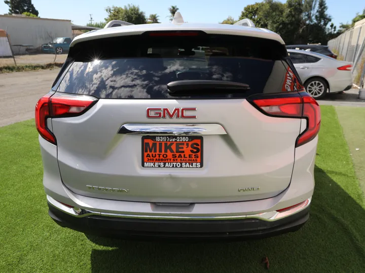 SILVER, 2020 GMC TERRAIN SLT Image 9