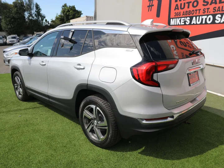 SILVER, 2020 GMC TERRAIN SLT Image 10