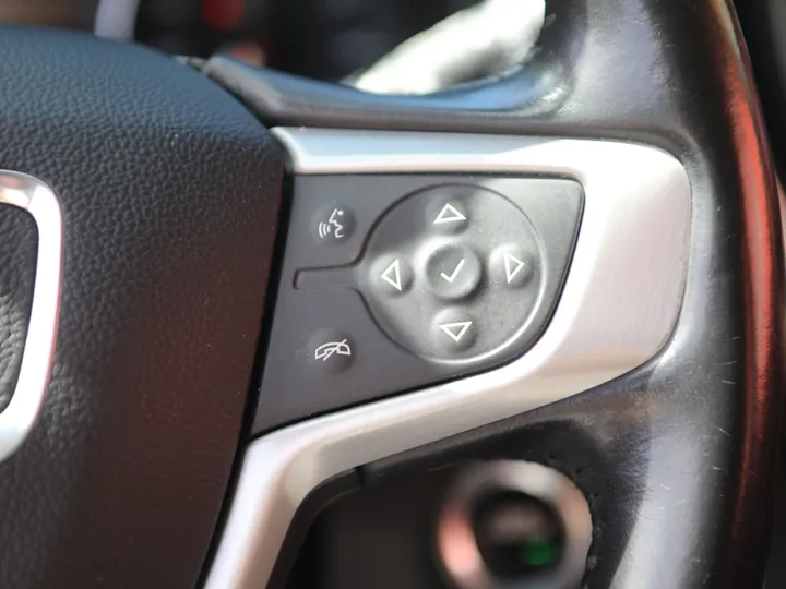 SILVER, 2020 GMC TERRAIN SLT Image 15