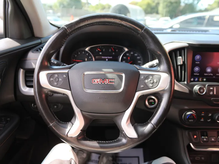 SILVER, 2020 GMC TERRAIN SLT Image 17