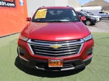 RED, 2023 CHEVROLET TRAVERSE LT Thumnail Image 3