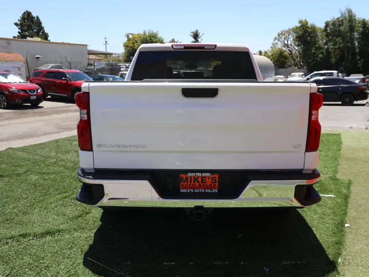 WHITE, 2023 CHEVROLET SILVERADO LT Image 8