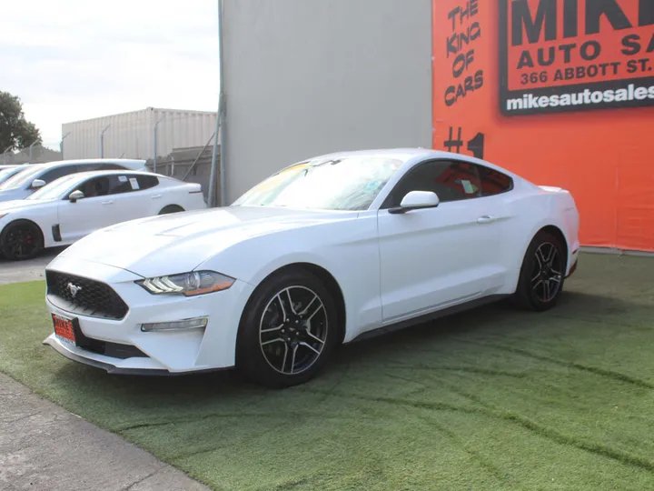 WHITE, 2022 FORD MUSTANG ECOBOOST PREMIUM Image 3