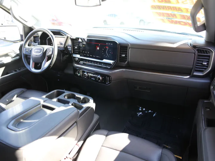 BLUE, 2024 GMC SIERRA SLT Image 35