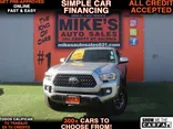 SILVER, 2019 TOYOTA TACOMA TRD OFF-ROAD Thumnail Image 1