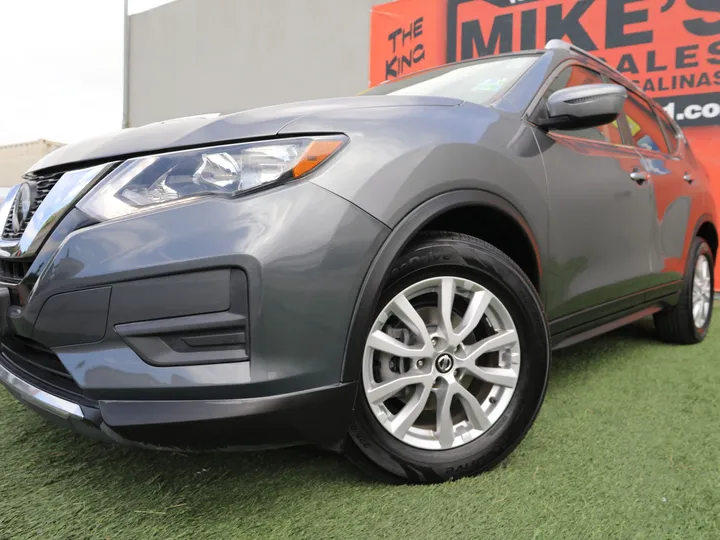 GRAY, 2019 NISSAN ROGUE SV Image 19