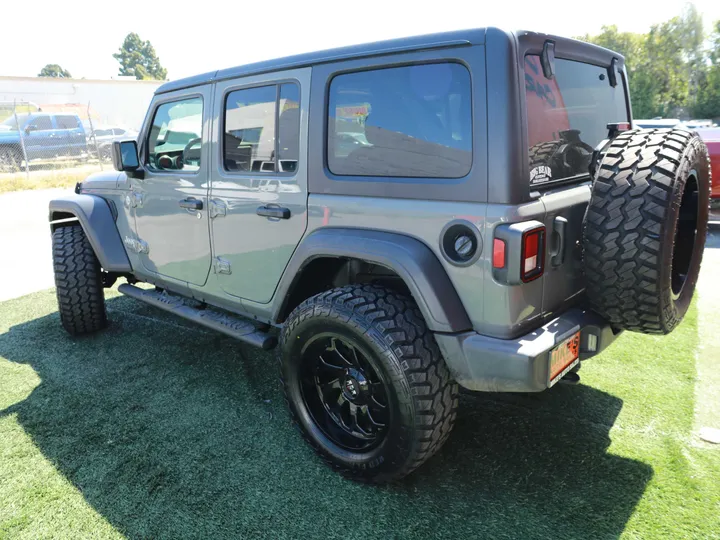 GRAY, 2021 JEEP WRANGLERUNLIMITED UNLIMITED SPORT Image 12