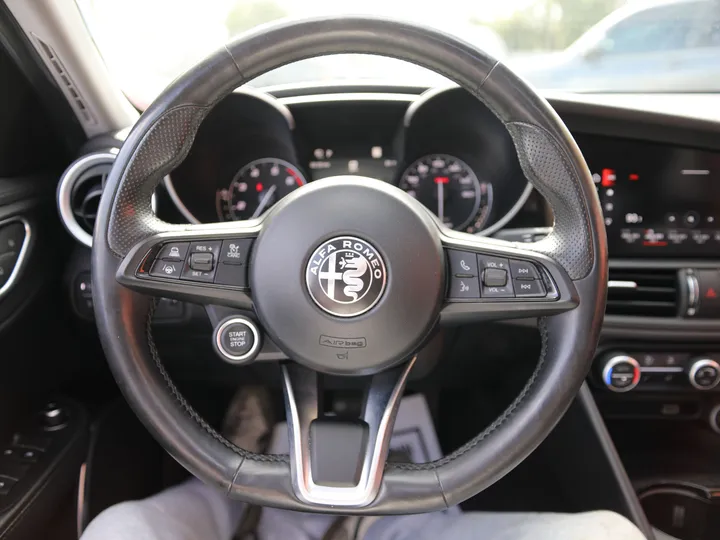 WHITE, 2021 ALFA ROMEO GIULIA TI Image 17