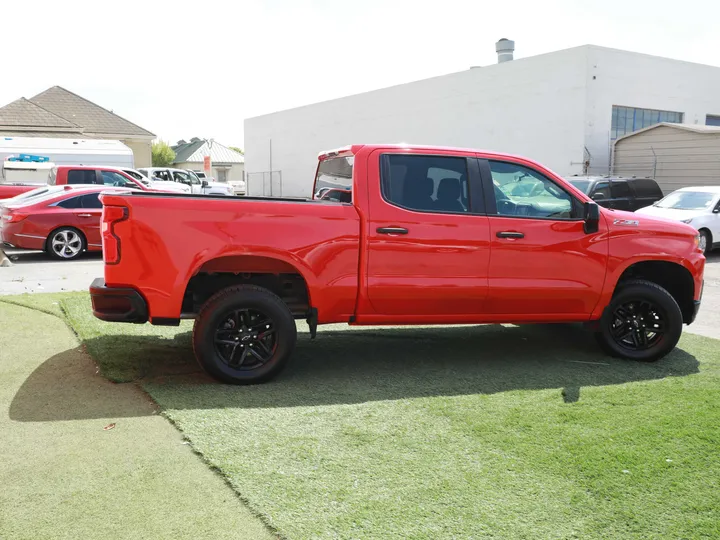 RED, 2019 CHEVROLET SILVERADO CUSTOM TRAIL BOSS Image 6