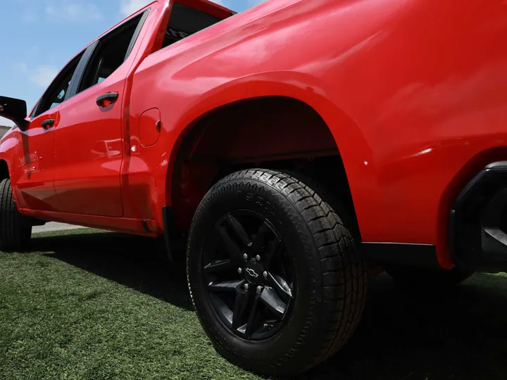 RED, 2019 CHEVROLET SILVERADO CUSTOM TRAIL BOSS Image 38