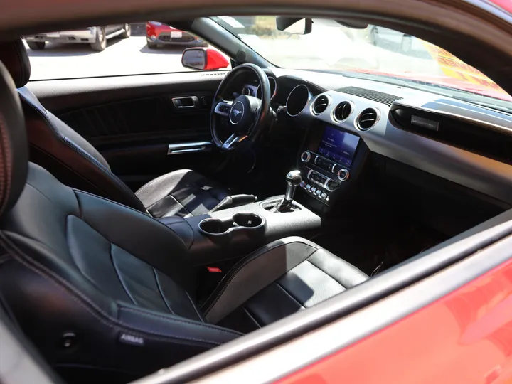 RED, 2021 FORD MUSTANG ECOBOOST PREMIUM Image 28