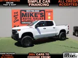 WHITE, 2021 CHEVROLET SILVERADO CUSTOM TRAIL BOSS Thumnail Image 1