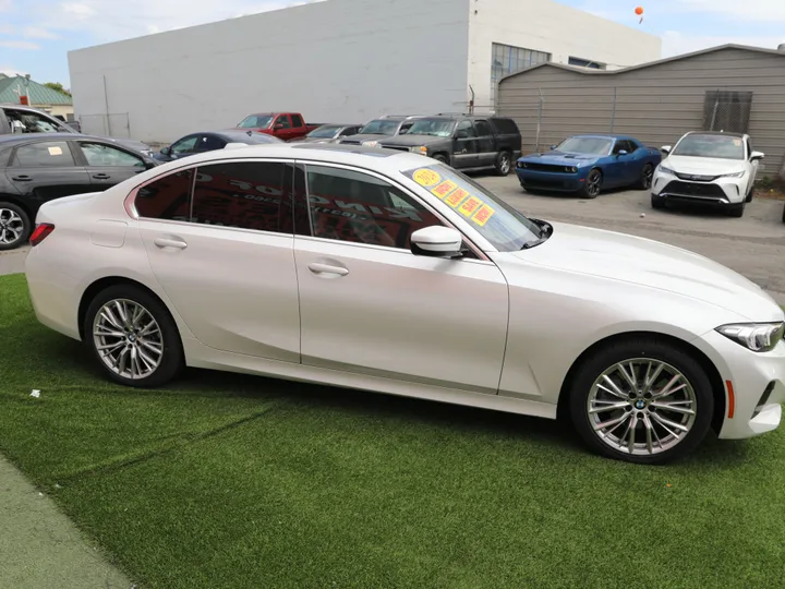 WHITE, 2024 BMW 330XI Image 5
