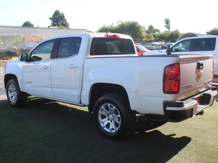 WHITE, 2020 CHEVROLET COLORADO LT Image 4