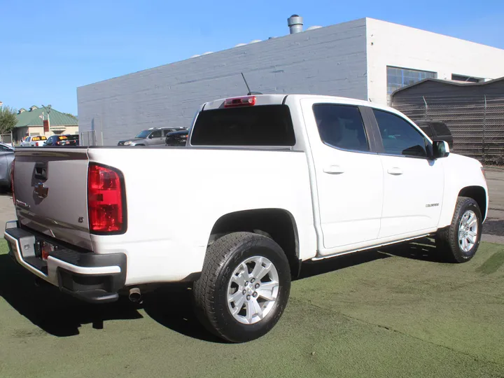 WHITE, 2020 CHEVROLET COLORADO LT Image 5