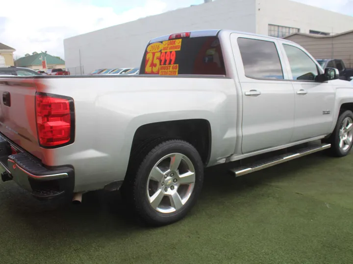 2016 CHEVROLET SILVERADO LT Image 5