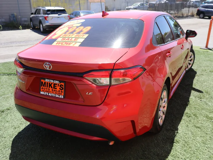 RED, 2021 TOYOTA COROLLA LE Image 5