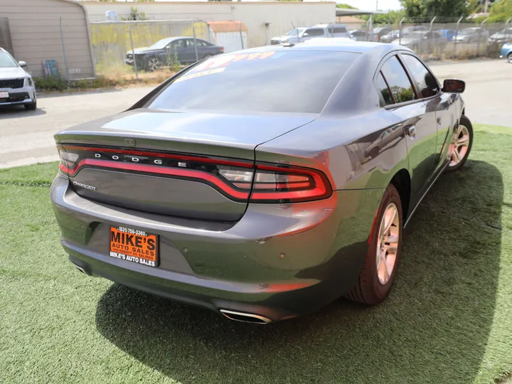 GRAY, 2019 DODGE CHARGER SXT Image 6