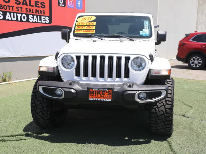 WHITE, 2021 JEEP WRANGLERUNLIMITED UNLIMITED SAHARA Image 3