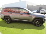 GRAY, 2024 JEEP GRAND CHEROKEE LAREDO Thumnail Image 5