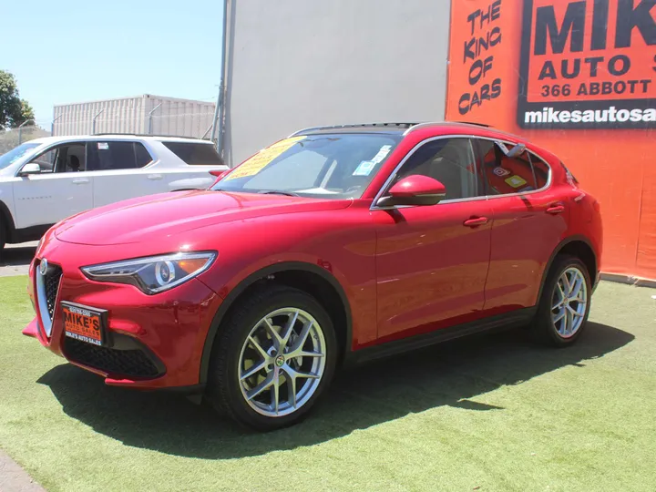 RED, 2019 ALFA ROMEO STELVIO Image 3