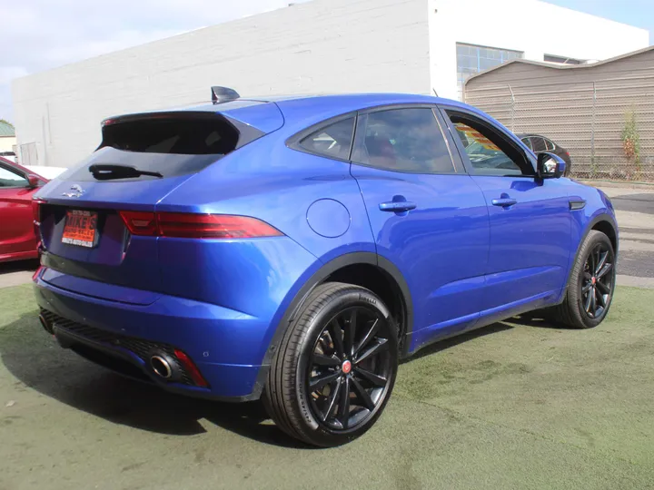 BLUE, 2019 JAGUAR E-PACE R-DYNAMIC HSE Image 6