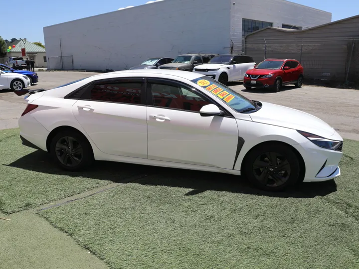2021 HYUNDAI ELANTRA SEL Image 6