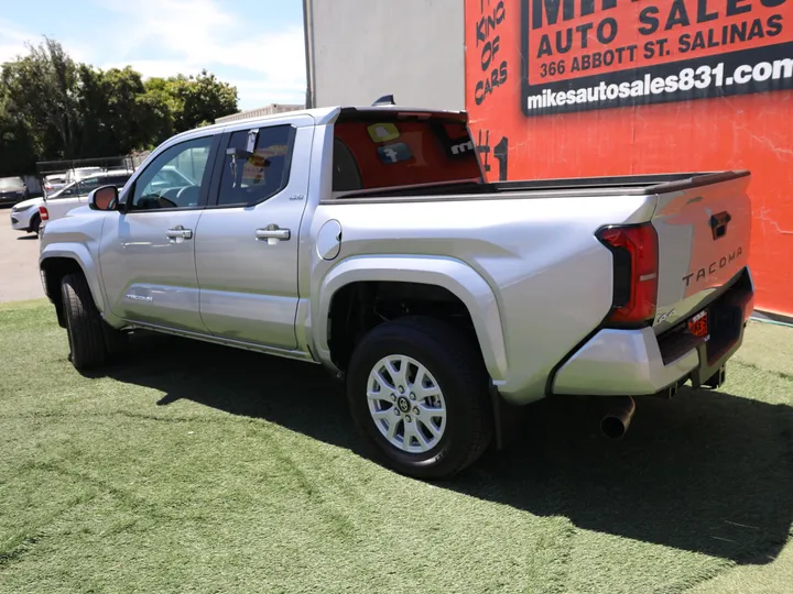 SILVER, 2024 TOYOTA TACOMA SR5 Image 8