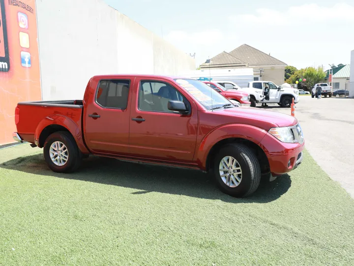 RED, 2019 NISSAN FRONTIER Image 3