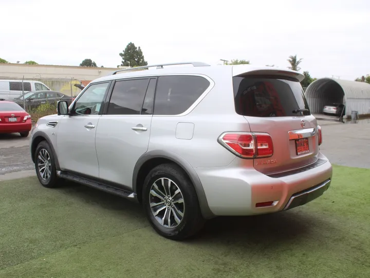 SILVER, 2020 NISSAN ARMADA Image 4