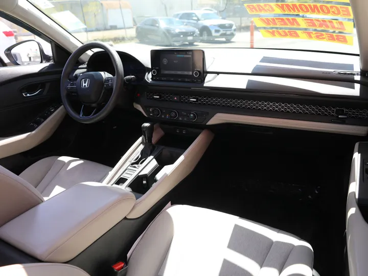 WHITE, 2023 HONDA ACCORD EX Image 32