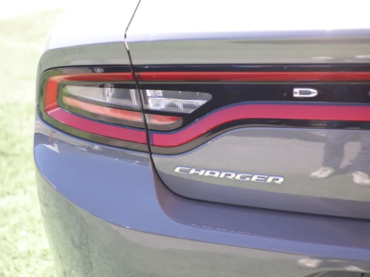 GRAY, 2019 DODGE CHARGER SXT Image 7