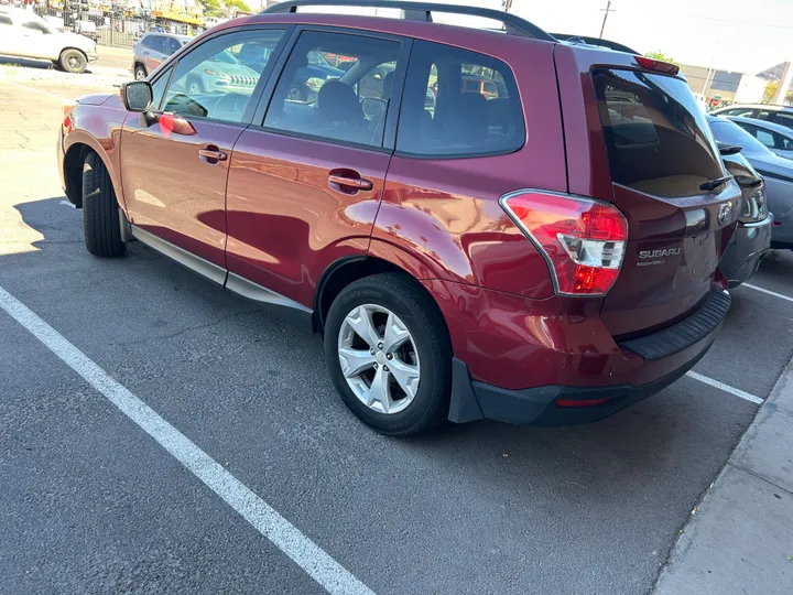 RED, 2014 SUBARU FORESTER Image 4