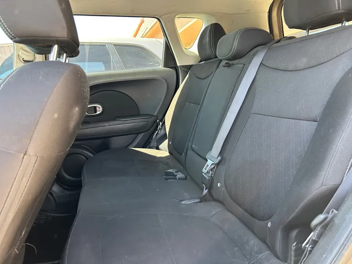BROWN, 2014 KIA SOUL Image 8